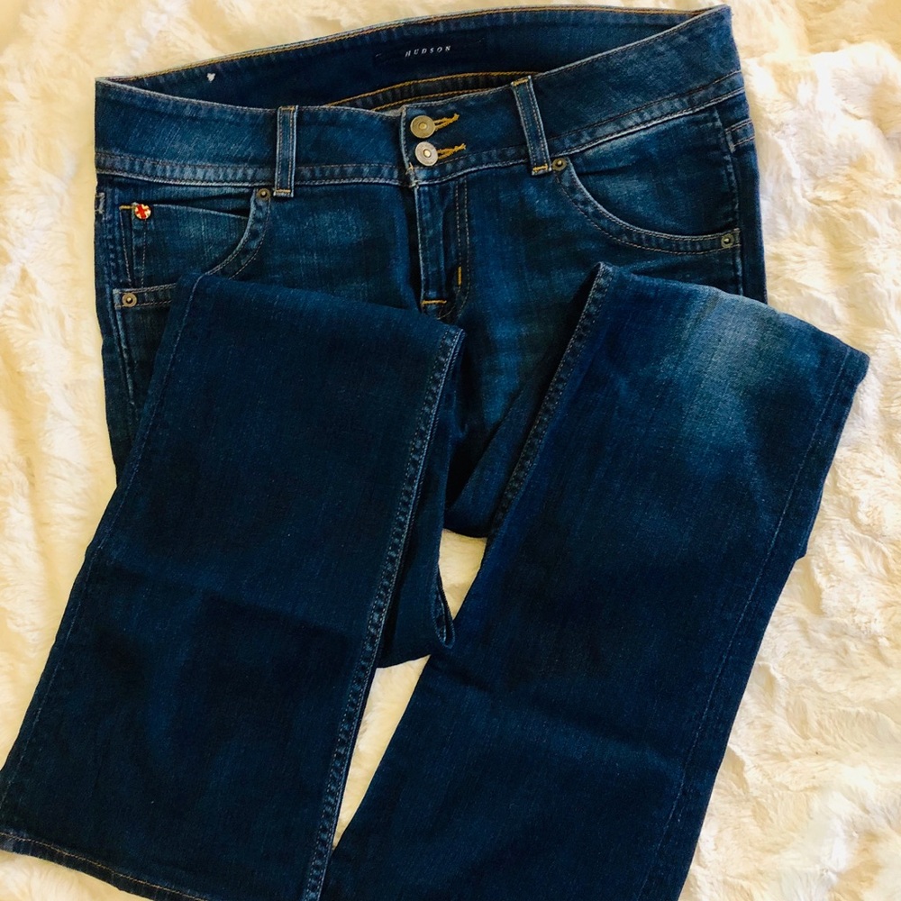 Hudson Signature Bootcut Jeans. Medium wash 29